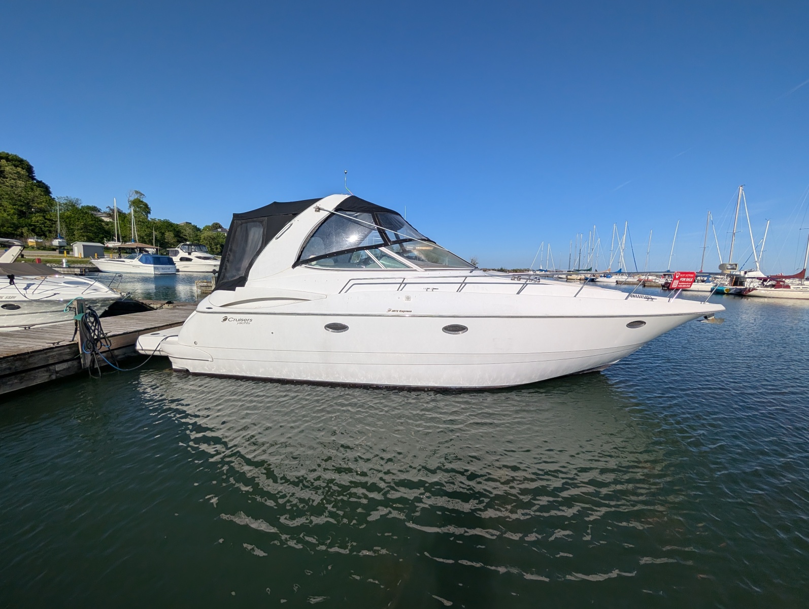 2002 Cruisers Yachts 3672 — photo 1