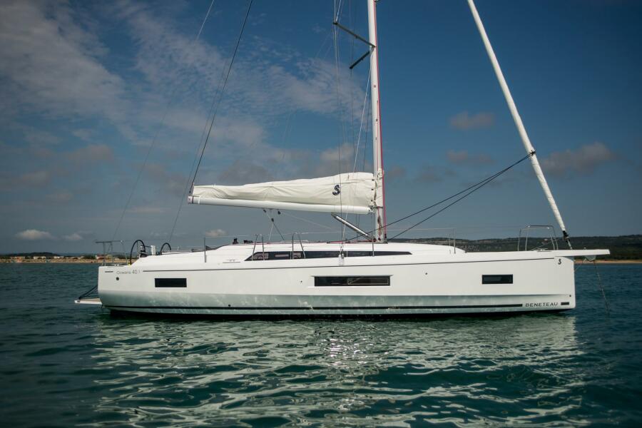 2027 Beneteau Oceanis 40.1 — photo 1