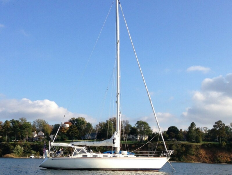 1987 Tartan 40CB — photo 1
