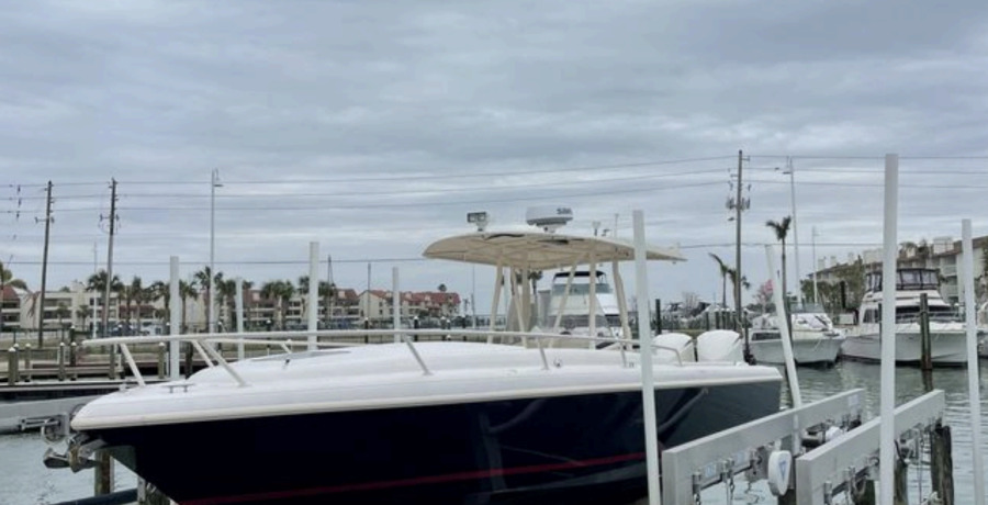 2008 Intrepid 323 Cuddy — photo 1