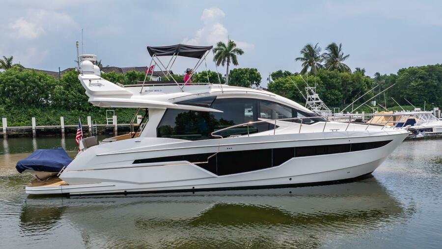 2017 Galeon 510 Skybridge — photo 1