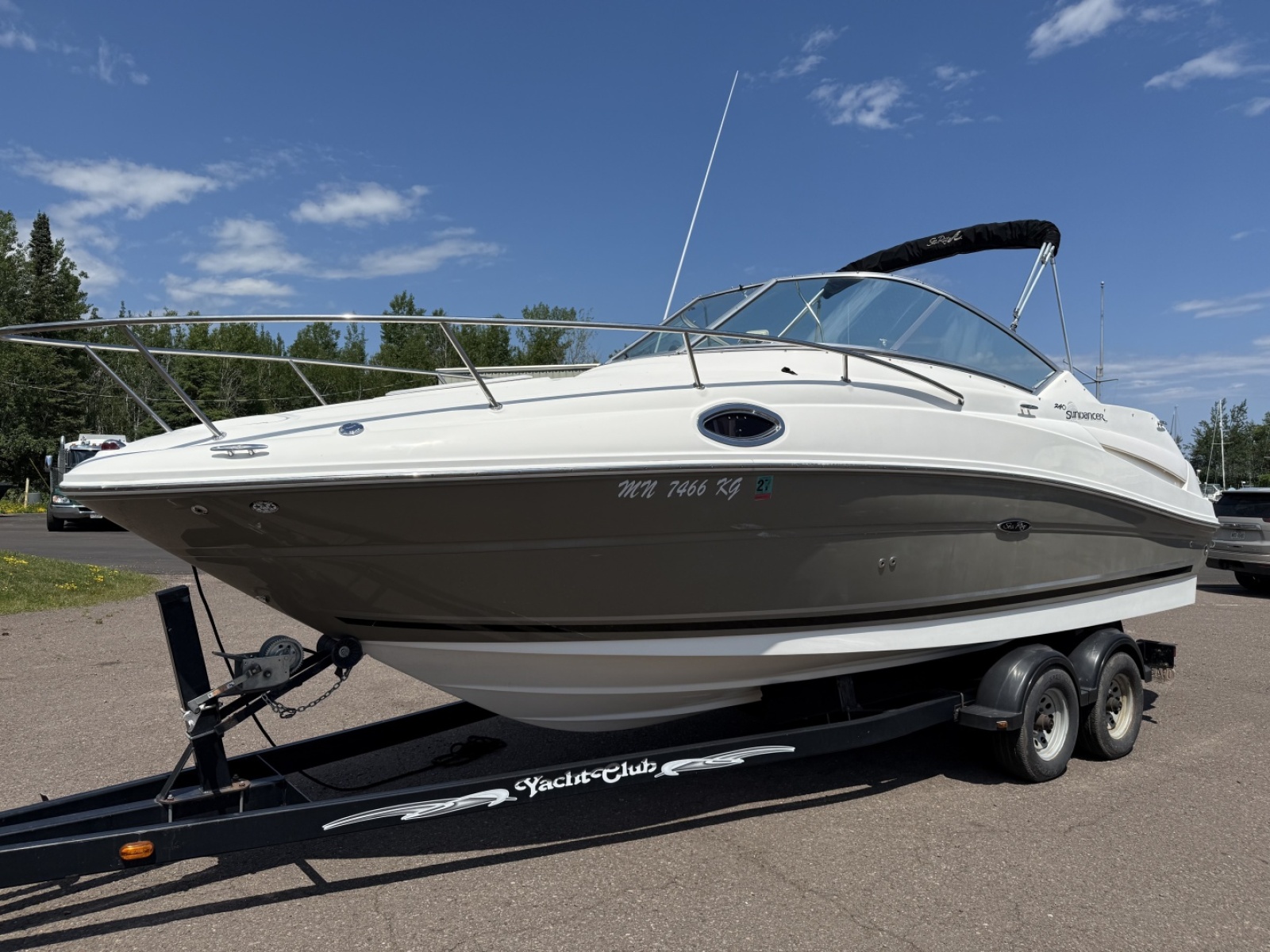 2007 Sea Ray Sundancer 240 — photo 1