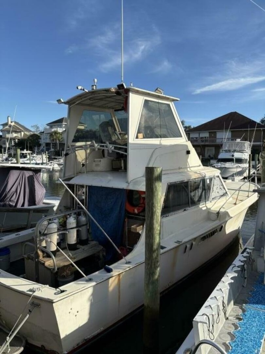 1968 Hatteras 41 Twin Cabin — photo 1