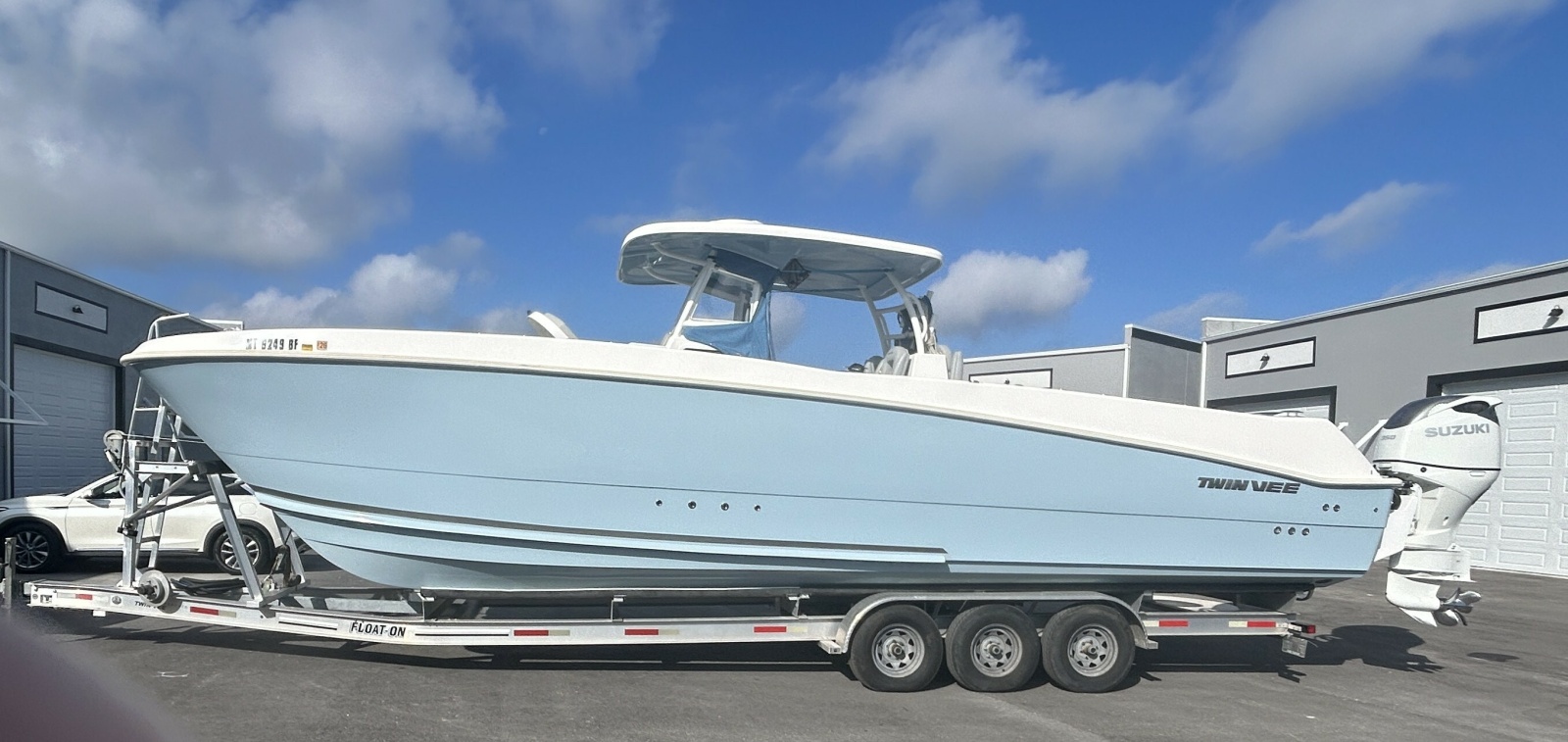 2023 Twin Vee 340 GFX — photo 1