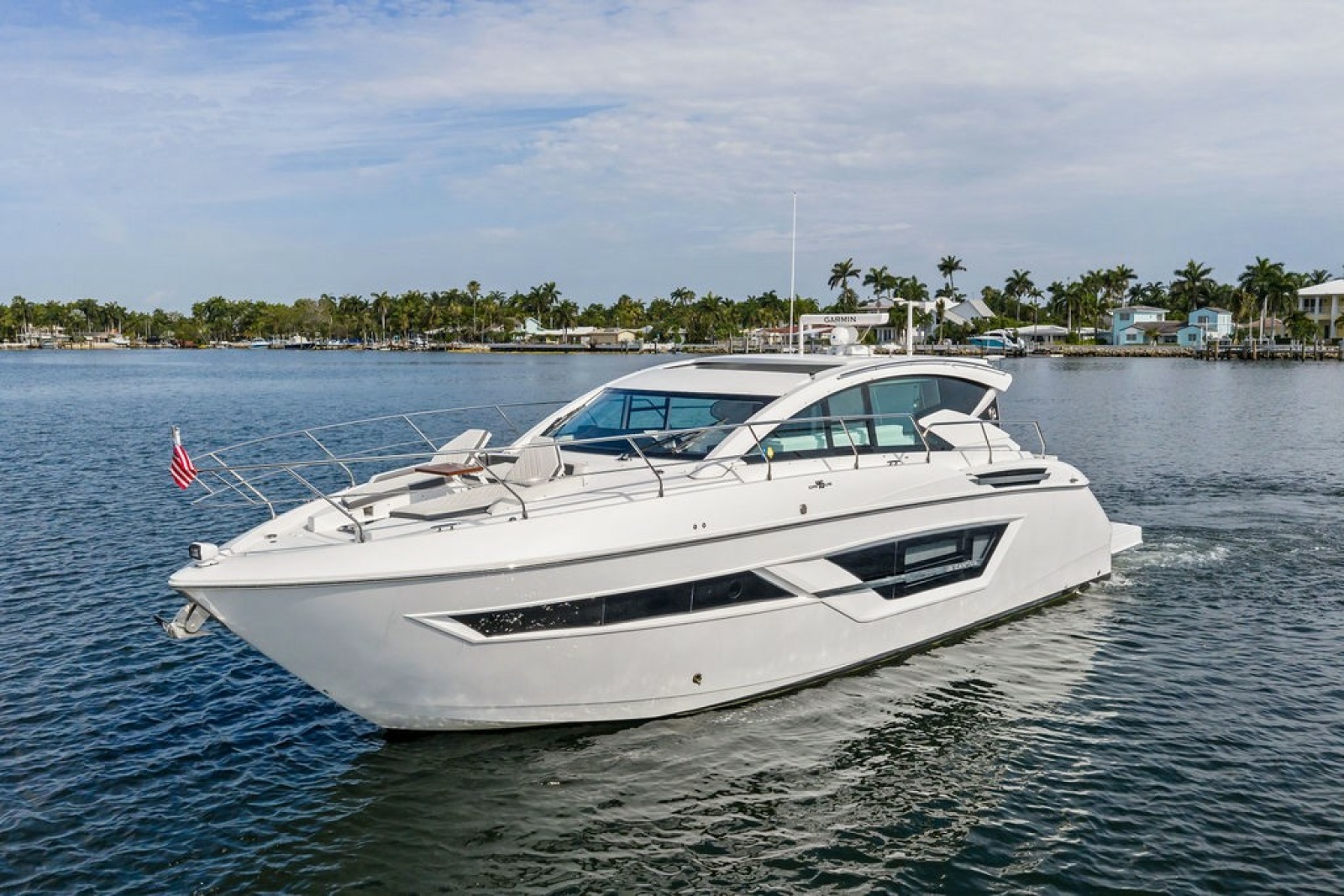 2022 Cruisers Yachts 46 CANTIUS — photo 1