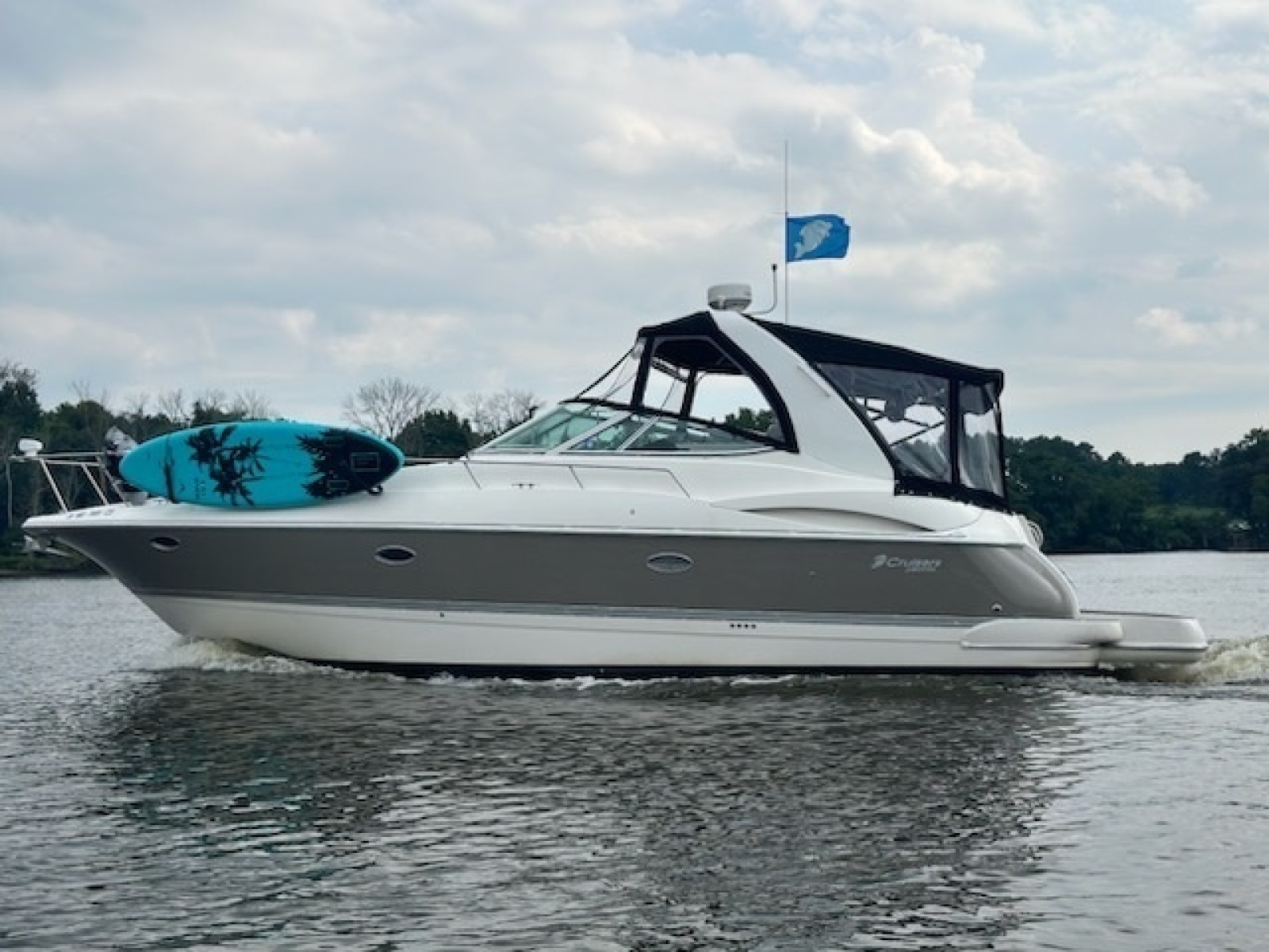 2006 Cruisers Yachts 370 Express — photo 1