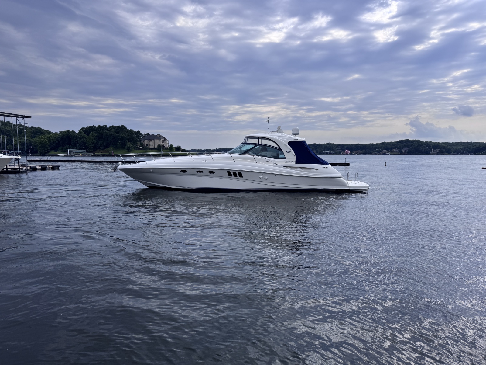 2007 Sea Ray 52 SUNDANCER — photo 1