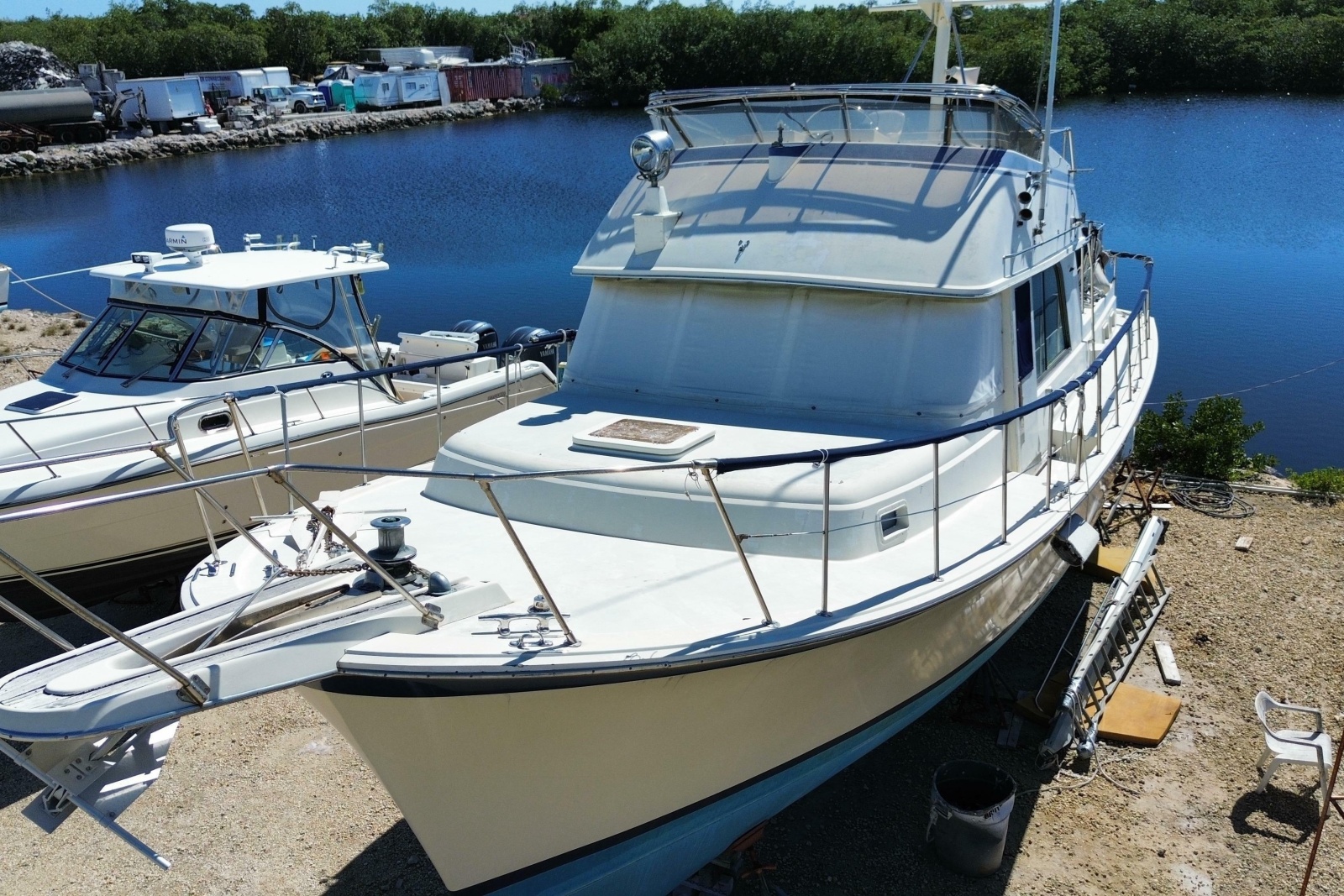 1976 Hatteras 42 Long Range Cruiser — photo 1