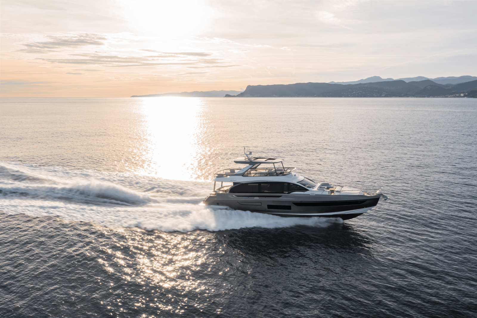 2025 Azimut Fly 72 — photo 1