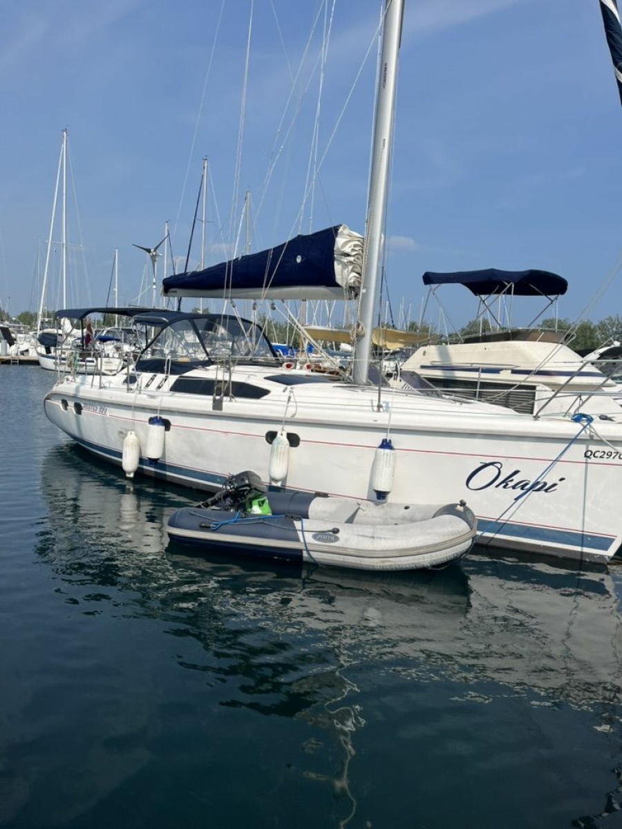 1997 Hunter 376 — photo 1